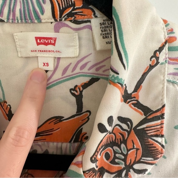 Levis Hawaiian tee - Picture 3 of 8
